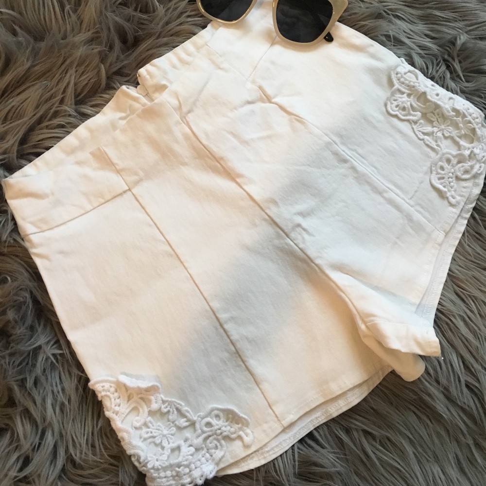 Shorts - Picture 3 of 3